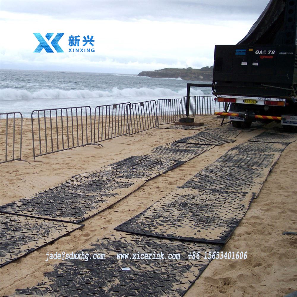 Fire-retardant and antistatic underground coal mines use ground prouction mats